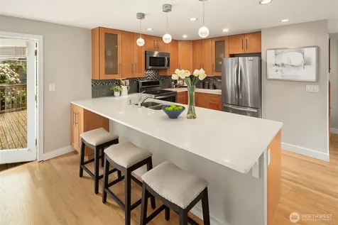 7538 23rd Avenue NE Seattle WA 98115