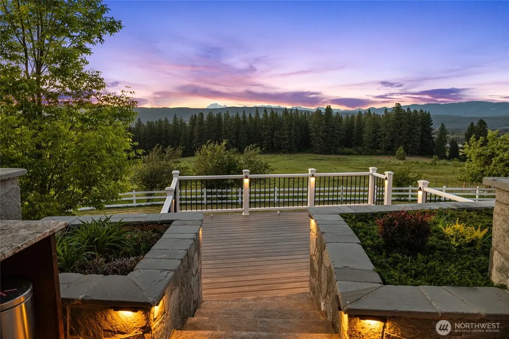 6521 Upper Peoh Point Road Cle Elum WA 98922