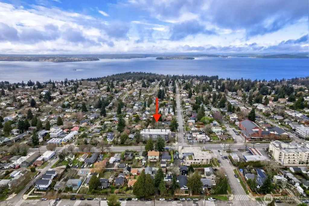 3501 SW Holden Street Seattle WA 98126