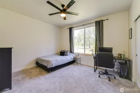 10915 60th Street NE Lake Stevens WA 98258