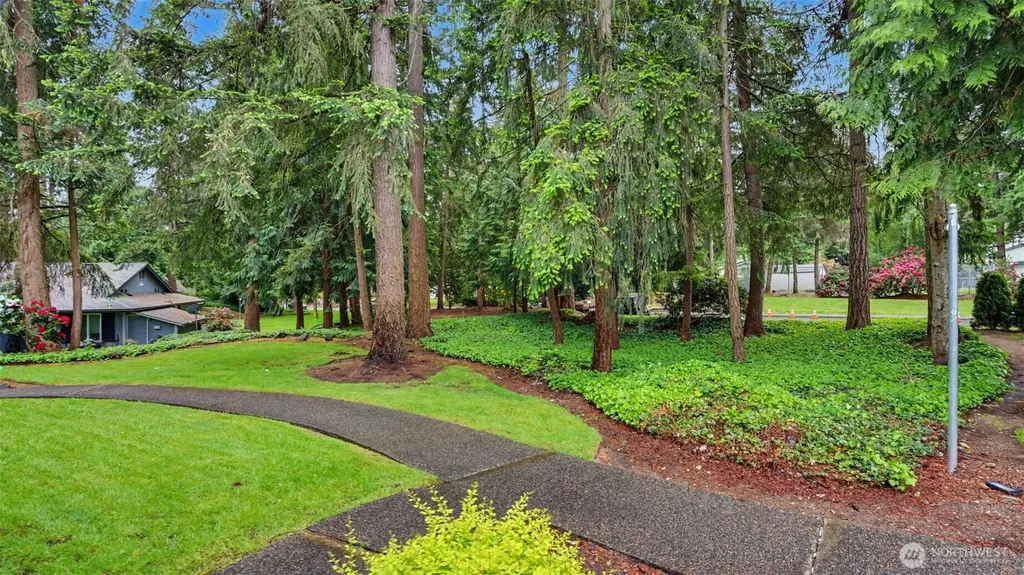 513 S 321st Street Federal Way WA 98003