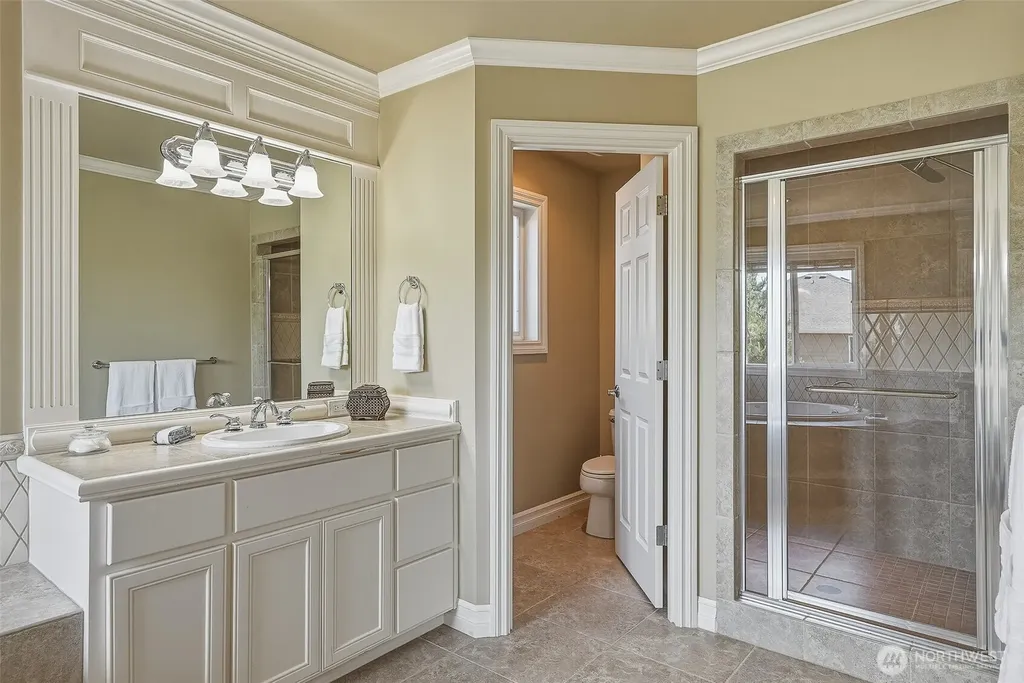 3932 221st Place SE Bothell WA 98021