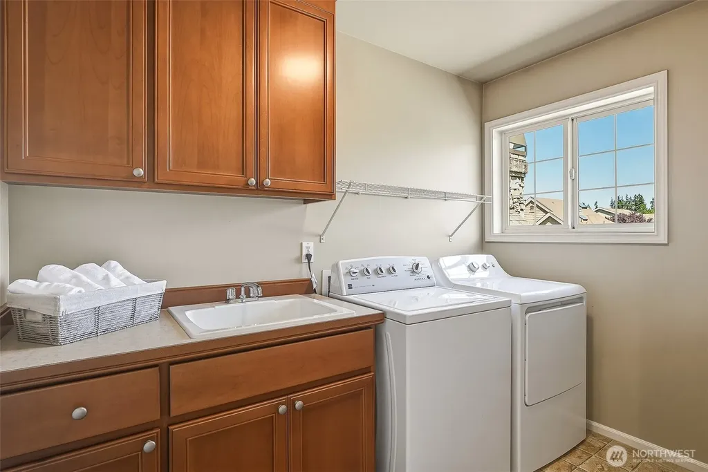 3932 221st Place SE Bothell WA 98021