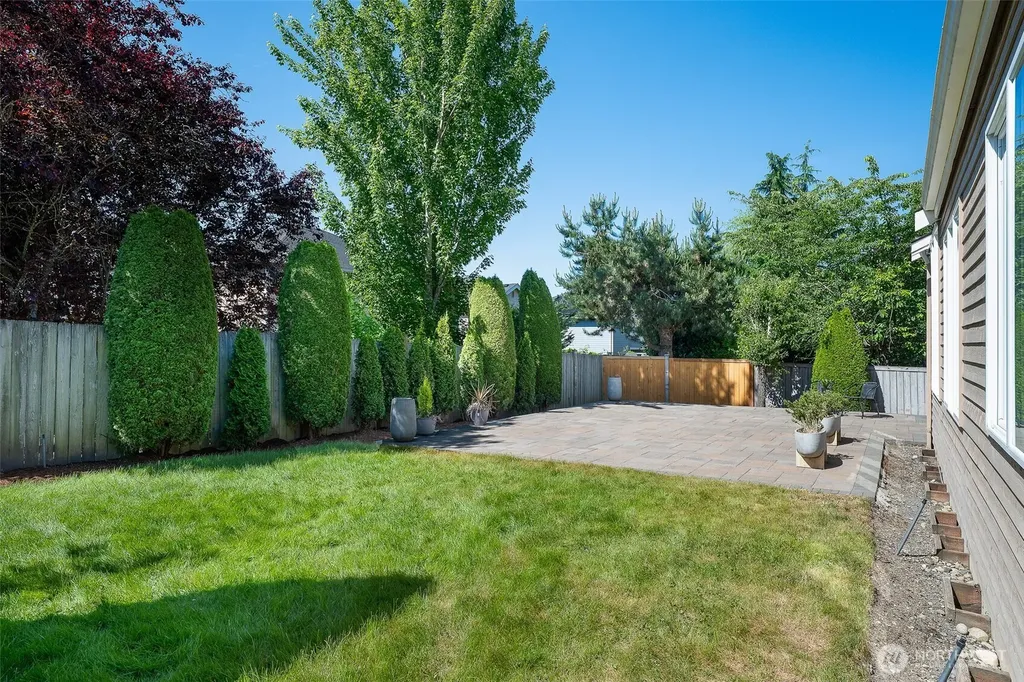 3932 221st Place SE Bothell WA 98021