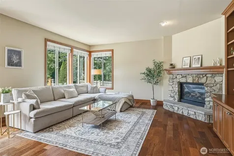3932 221st Place SE Bothell WA 98021