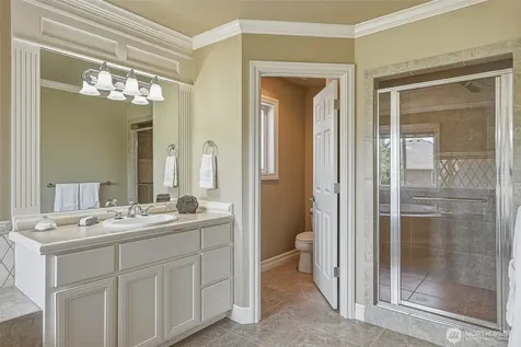 3932 221st Place SE Bothell WA 98021