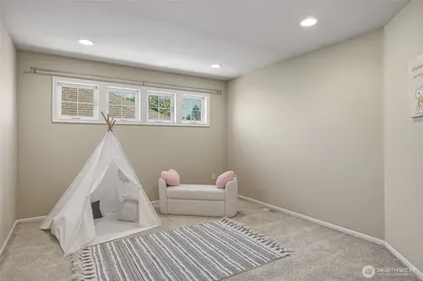 3932 221st Place SE Bothell WA 98021