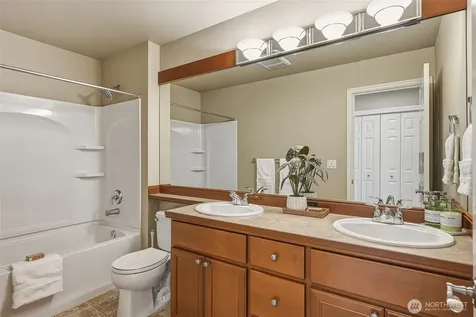 3932 221st Place SE Bothell WA 98021
