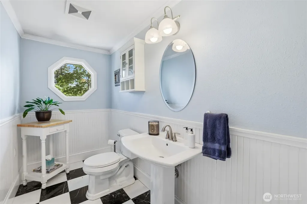 1201 37th Avenue SE Olympia WA 98501