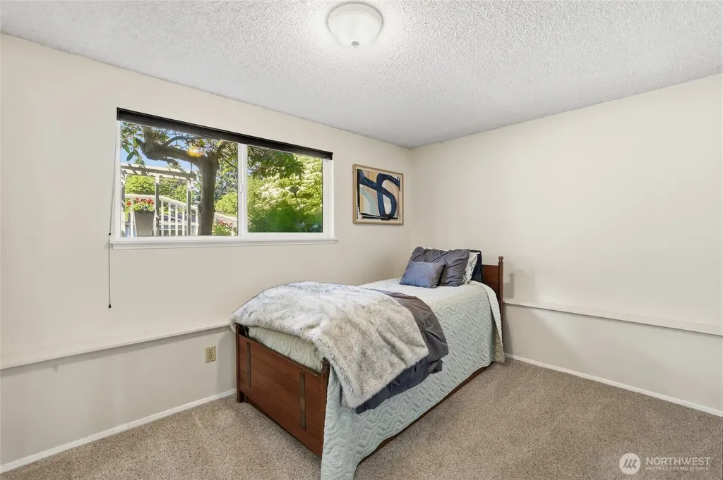 1201 37th Avenue SE Olympia WA 98501