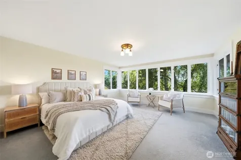 1519 1st Avenue N Seattle WA 98109