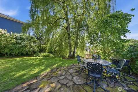 1519 1st Avenue N Seattle WA 98109