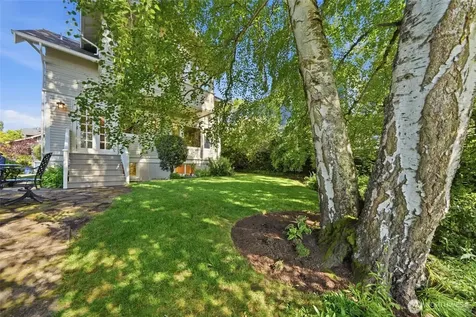 1519 1st Avenue N Seattle WA 98109