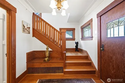 1519 1st Avenue N Seattle WA 98109