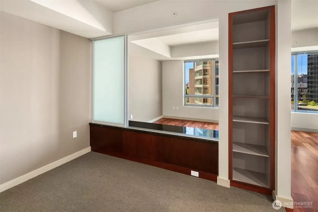 910 Lenora Street Seattle WA 98121