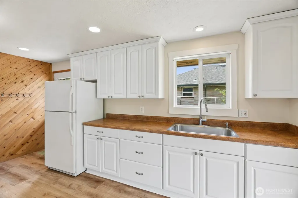 1940 Wilson Avenue Enumclaw WA 98022