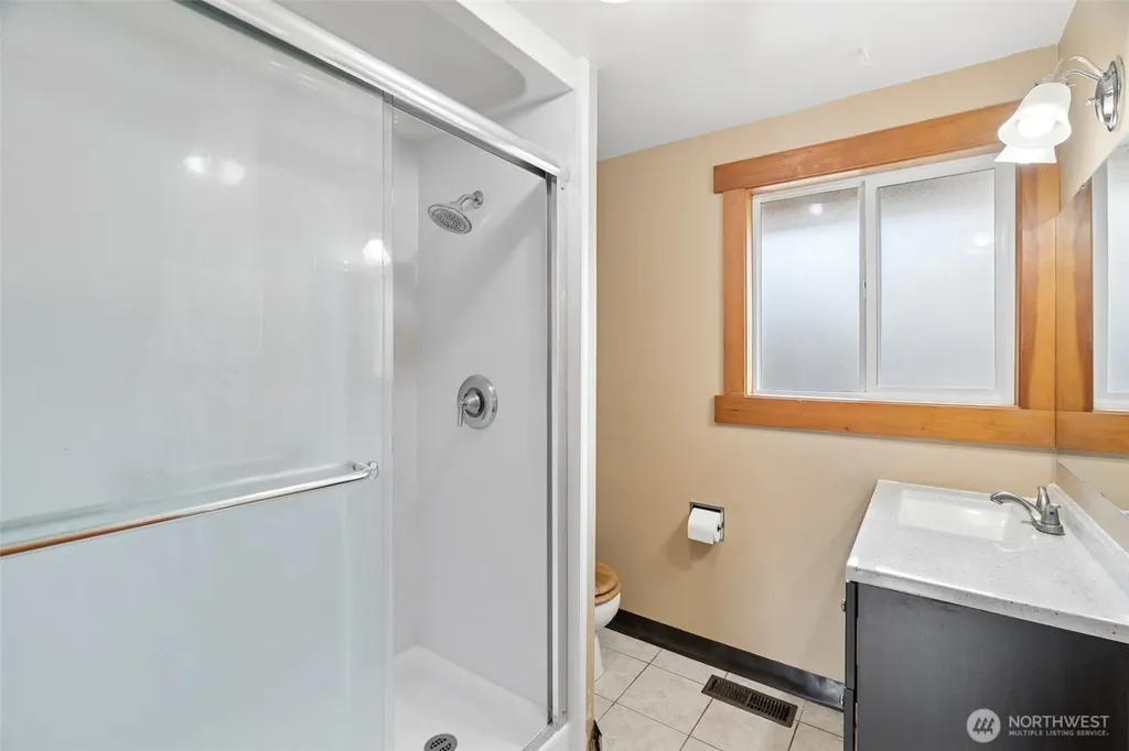 1940 Wilson Avenue Enumclaw WA 98022
