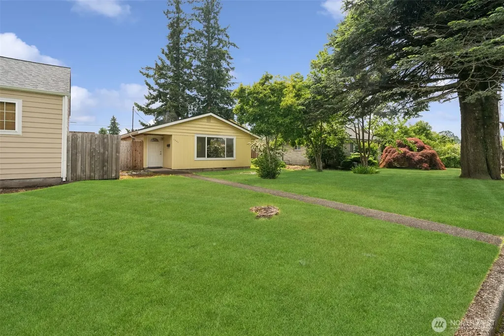 1940 Wilson Avenue Enumclaw WA 98022