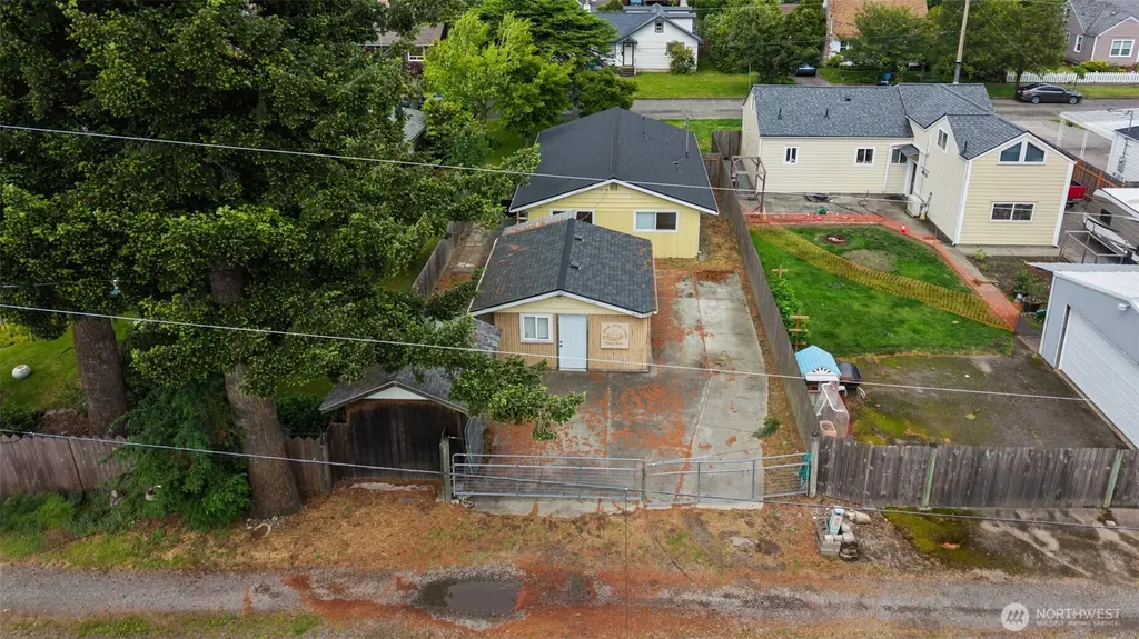 1940 Wilson Avenue Enumclaw WA 98022