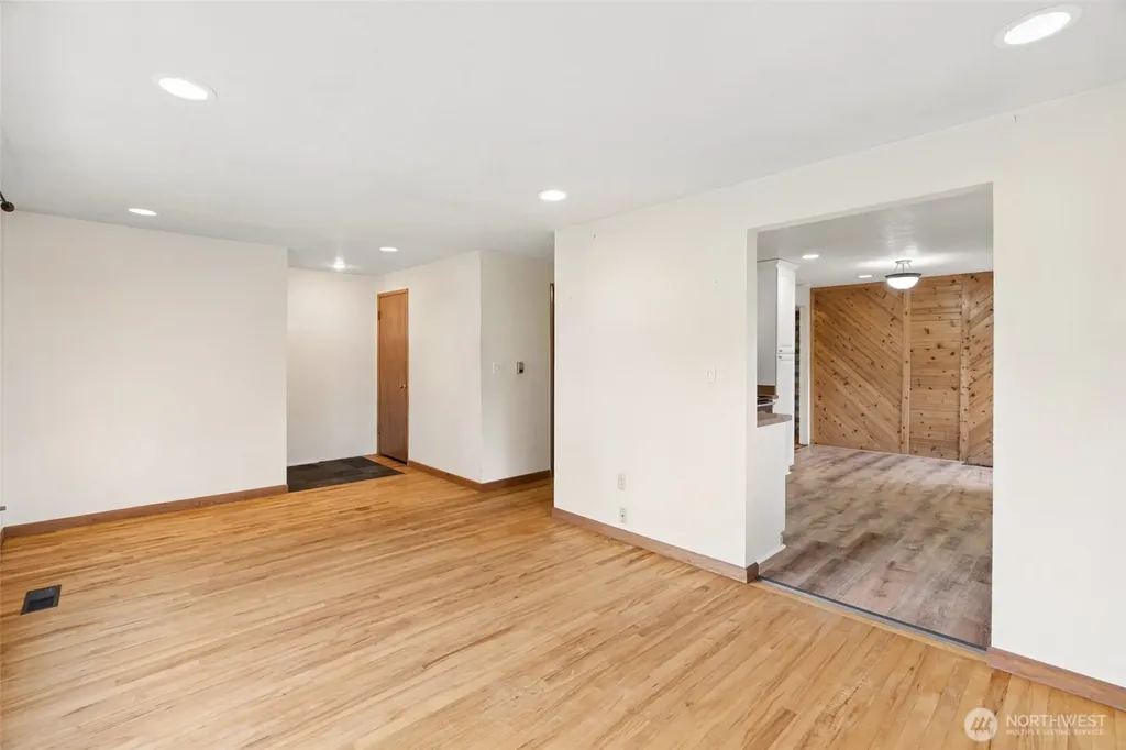 1940 Wilson Avenue Enumclaw WA 98022