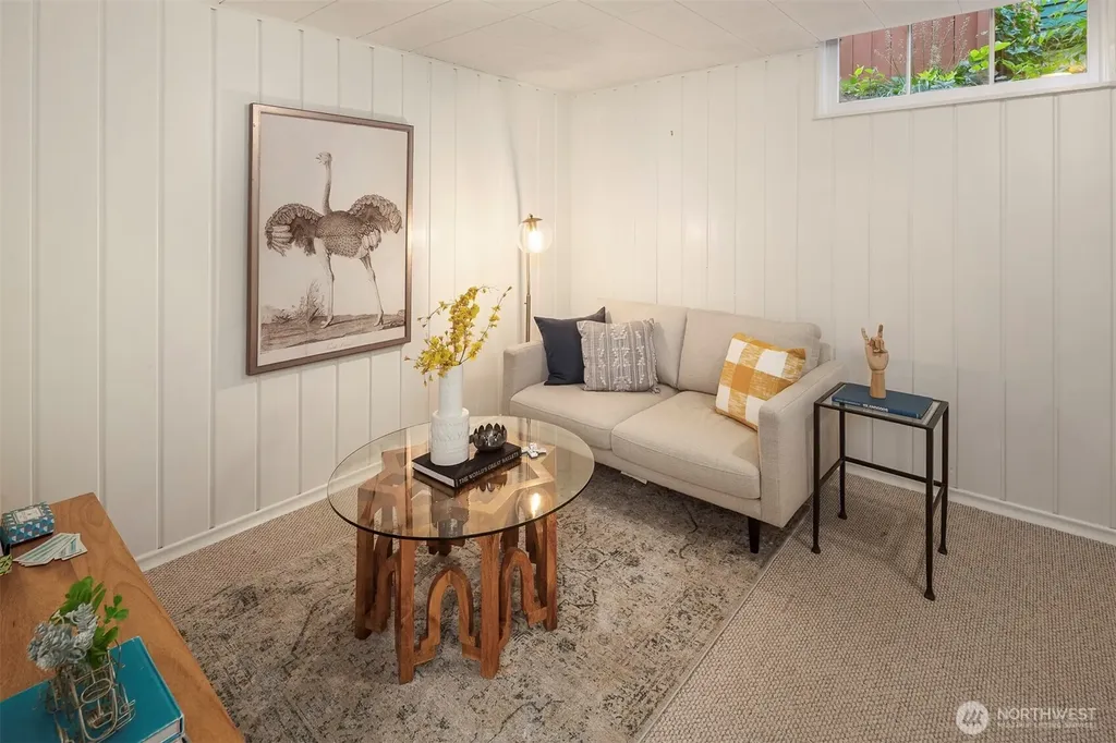 6218 37th Avenue NE Seattle WA 98115