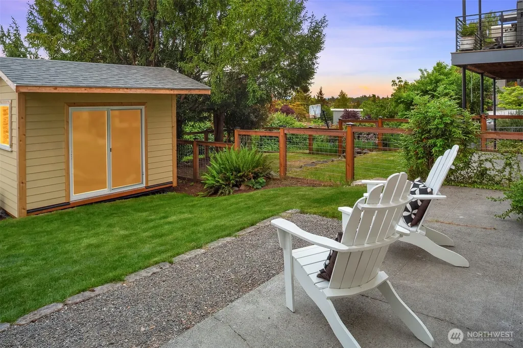 6218 37th Avenue NE Seattle WA 98115
