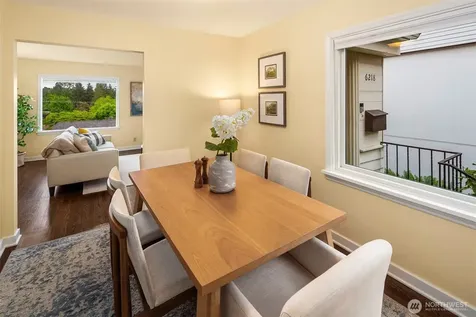 6218 37th Avenue NE Seattle WA 98115