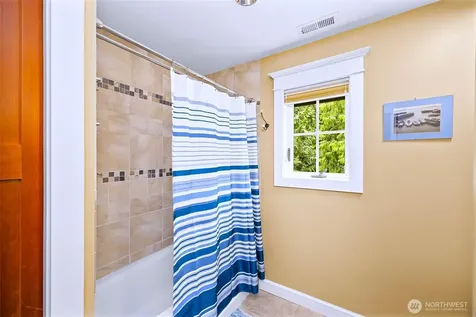 24416 249th Avenue SE Maple Valley WA 98038