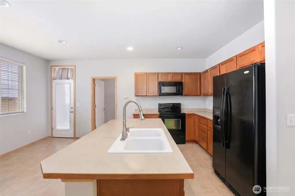 5427 Boardwalk Street SE Lacey WA 98503