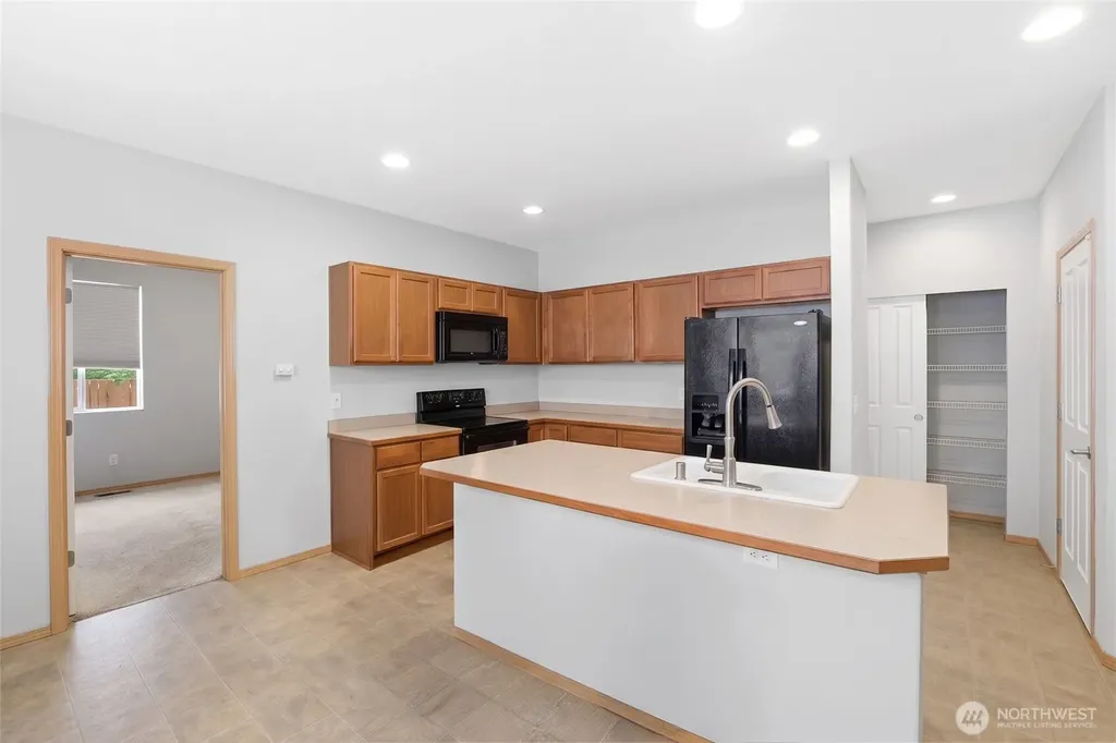 5427 Boardwalk Street SE Lacey WA 98503