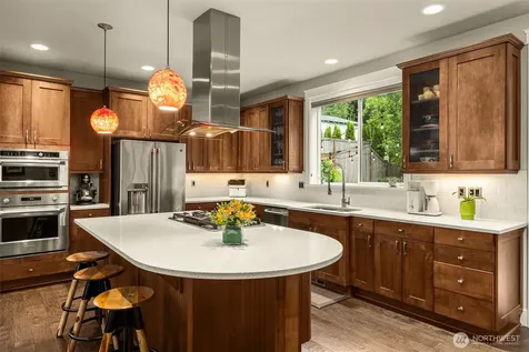 22997 SE 52nd Street Issaquah WA 98029