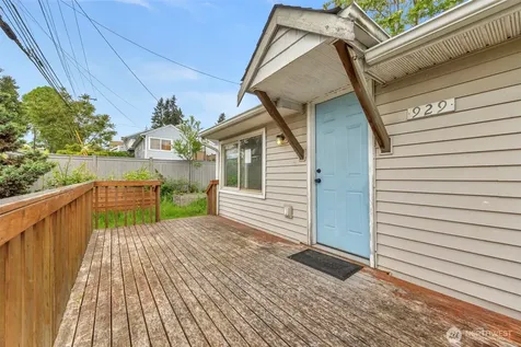 929 Pecks Drive Everett WA 98203