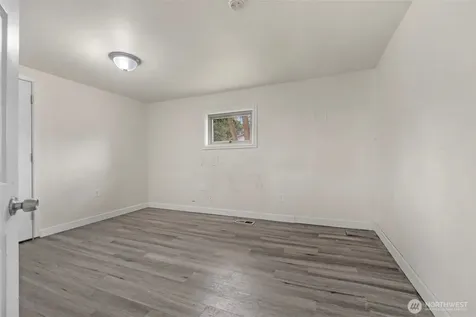 929 Pecks Drive Everett WA 98203