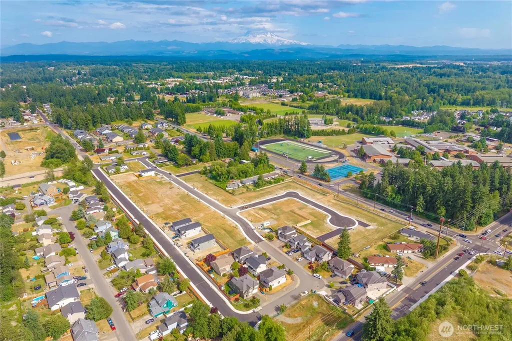 8926 126th Street Ct E Puyallup WA 98373