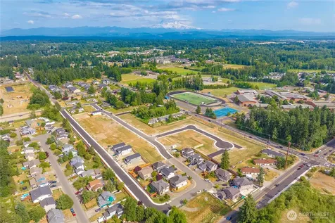 8926 126th Street Ct E Puyallup WA 98373