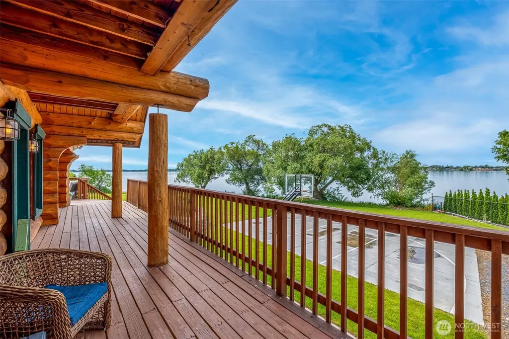 2731 Wild Goose Road NE Moses Lake WA 98837