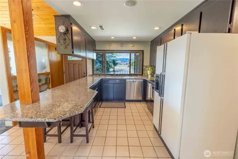 100 Airport Road Omak WA 98841