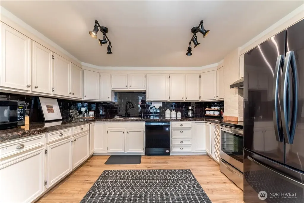 507 E Wapato Avenue Chelan WA 98816