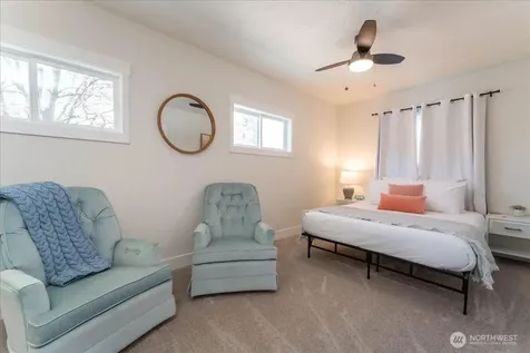 507 E Wapato Avenue Chelan WA 98816