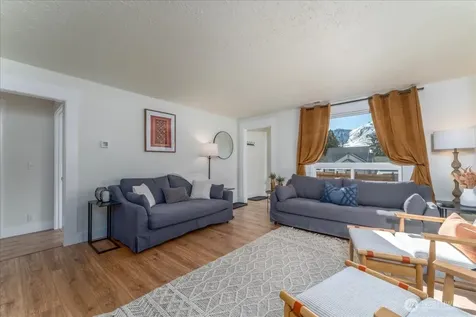 507 E Wapato Avenue Chelan WA 98816