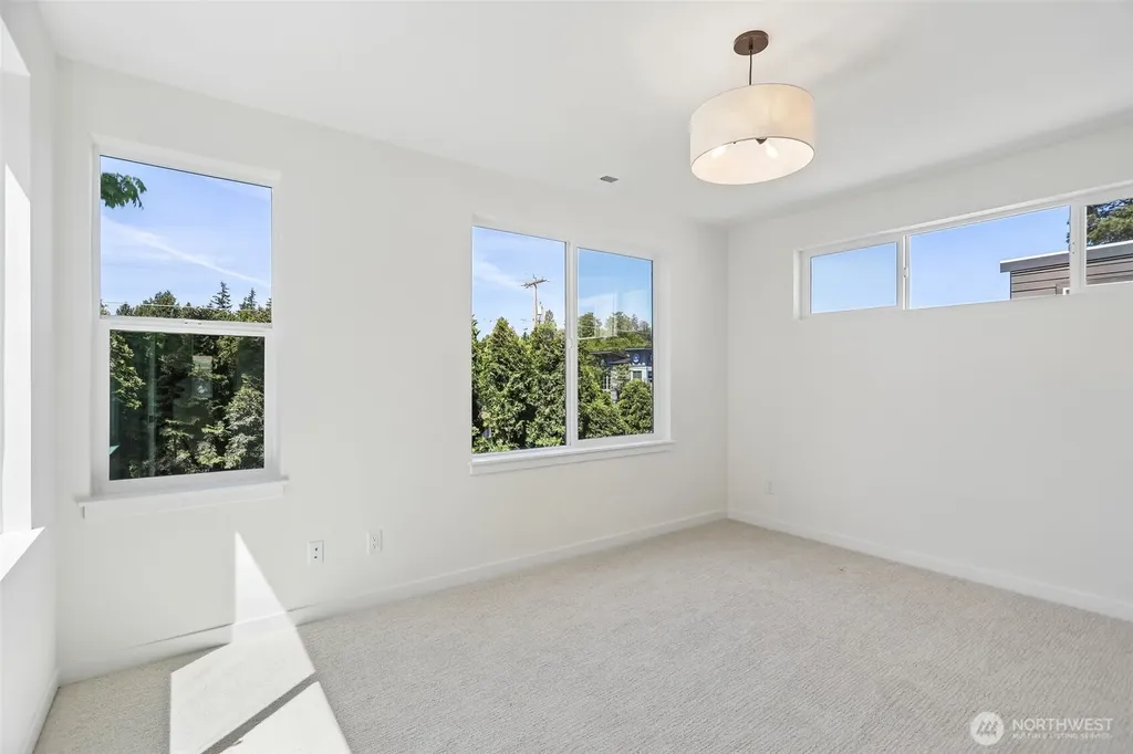 1516 147th Street Shoreline WA 98155