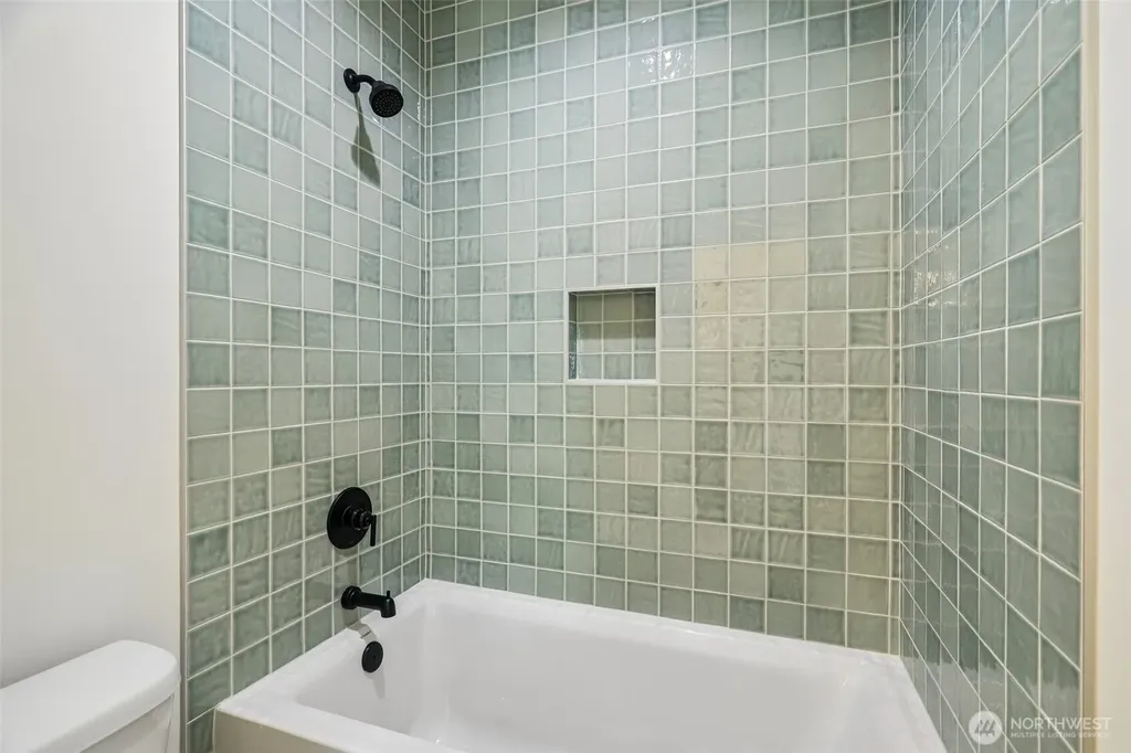 1516 147th Street Shoreline WA 98155