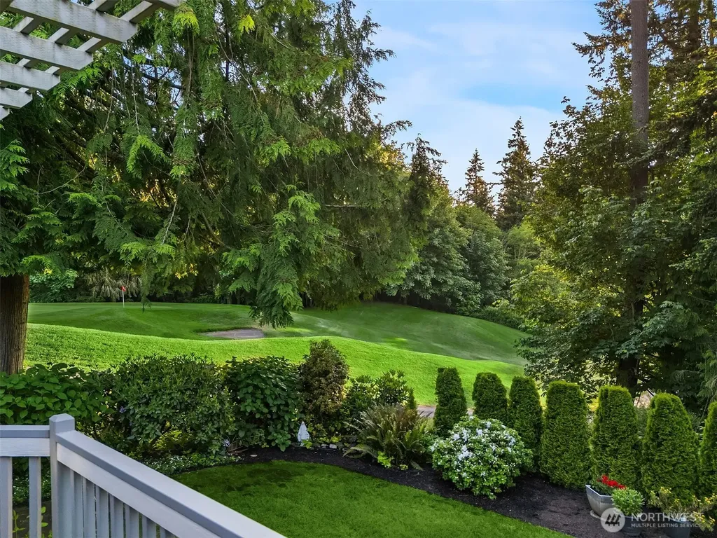 12812 60th Avenue W Mukilteo WA 98275