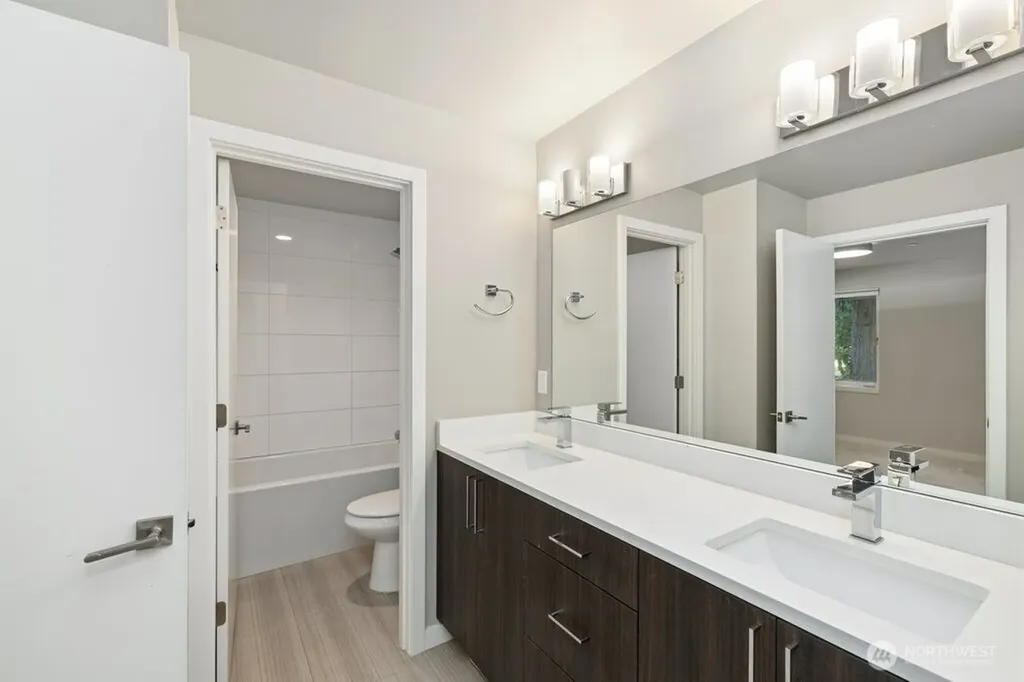 11217 110th Avenue NE Kirkland WA 98033