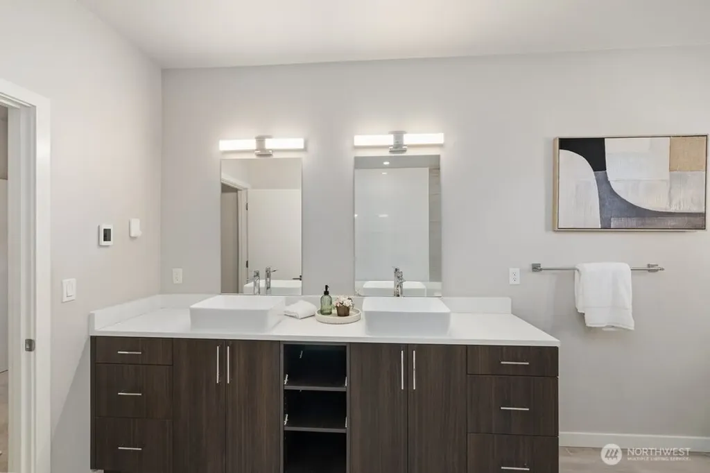 11217 110th Avenue NE Kirkland WA 98033