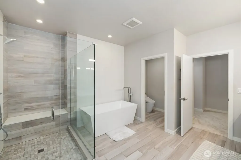 11217 110th Avenue NE Kirkland WA 98033
