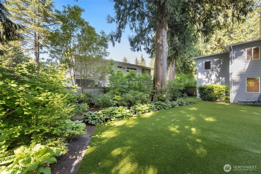 11217 110th Avenue NE Kirkland WA 98033