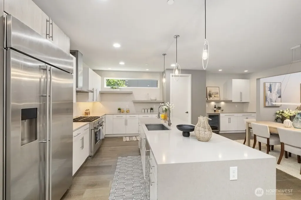 11217 110th Avenue NE Kirkland WA 98033