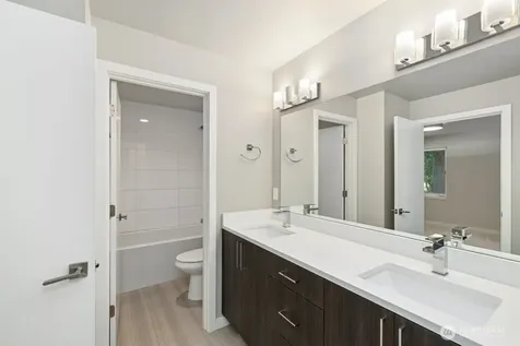11217 110th Avenue NE Kirkland WA 98033