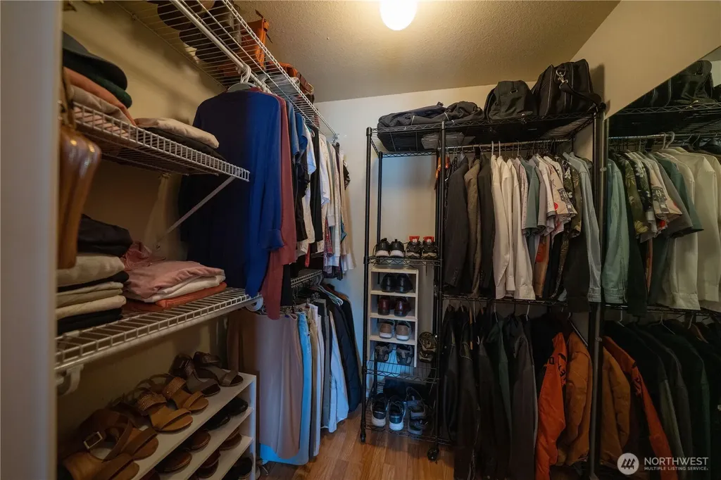 230 E Hawthorne Place Port Angeles WA 98362